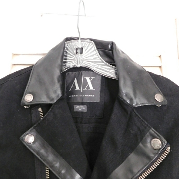 VTG ARMANI EXCHANGE WMNS BLK LTHR TRIM MOTO JACKET - Picture 4 of 7
